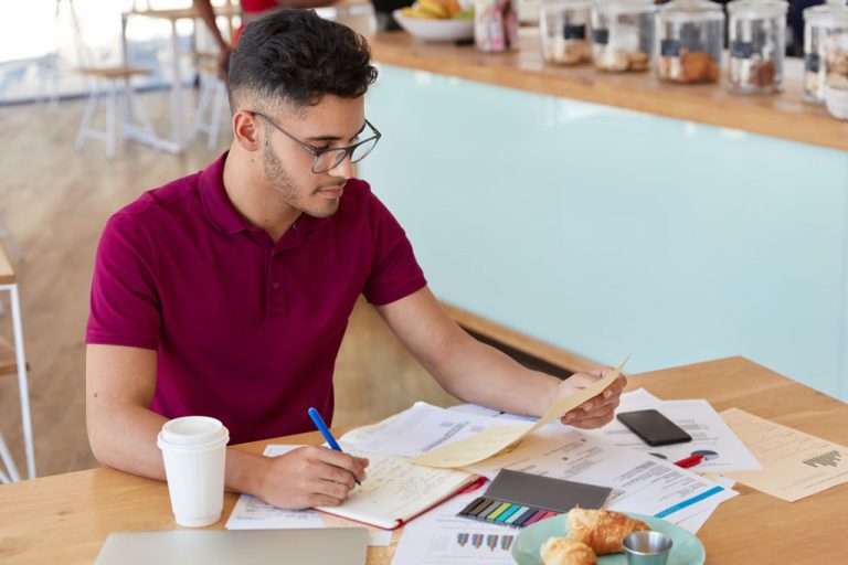 Cardápio digital para restaurante: conheça cardápio online Simpliza