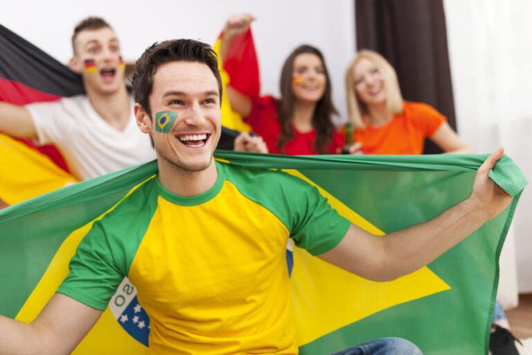 Copa do Mundo: Como promover seu restaurante ou bar e atrair mais clientes