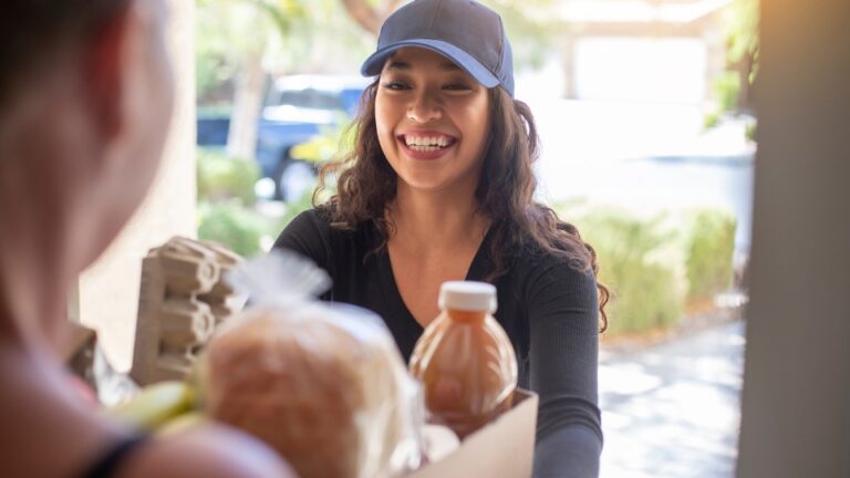 Como utilizar seus entregadores no marketing do seu delivery