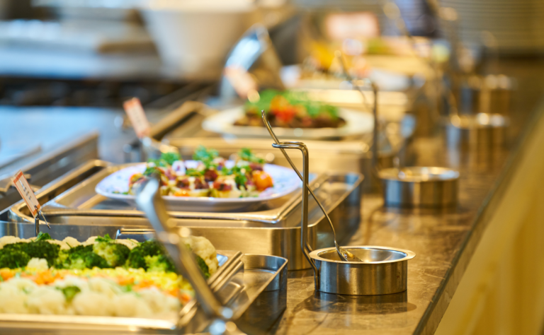 Qual é o melhor sistema para seu restaurante self service?