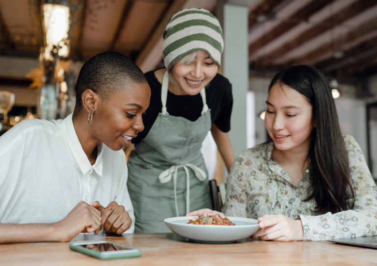 Dicas para fidelizar seus clientes com um programa de recompensas para restaurante